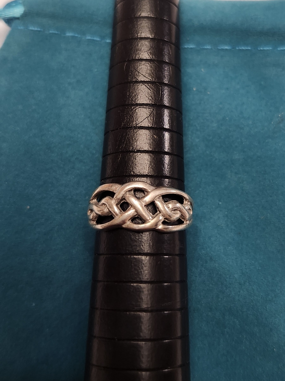 Sterling Silver Celtic Knot Band Ring - Sterling Silver 925 Size 7